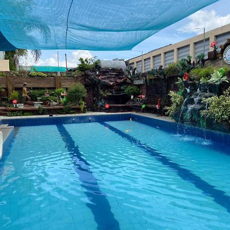Srjo Fun Central Resort Calamba  Exterior photo