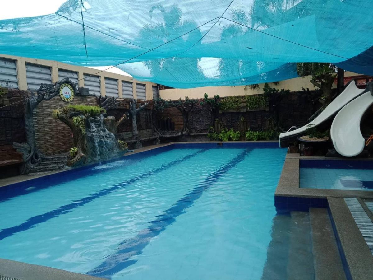 Srjo Fun Central Resort Calamba  Exterior photo