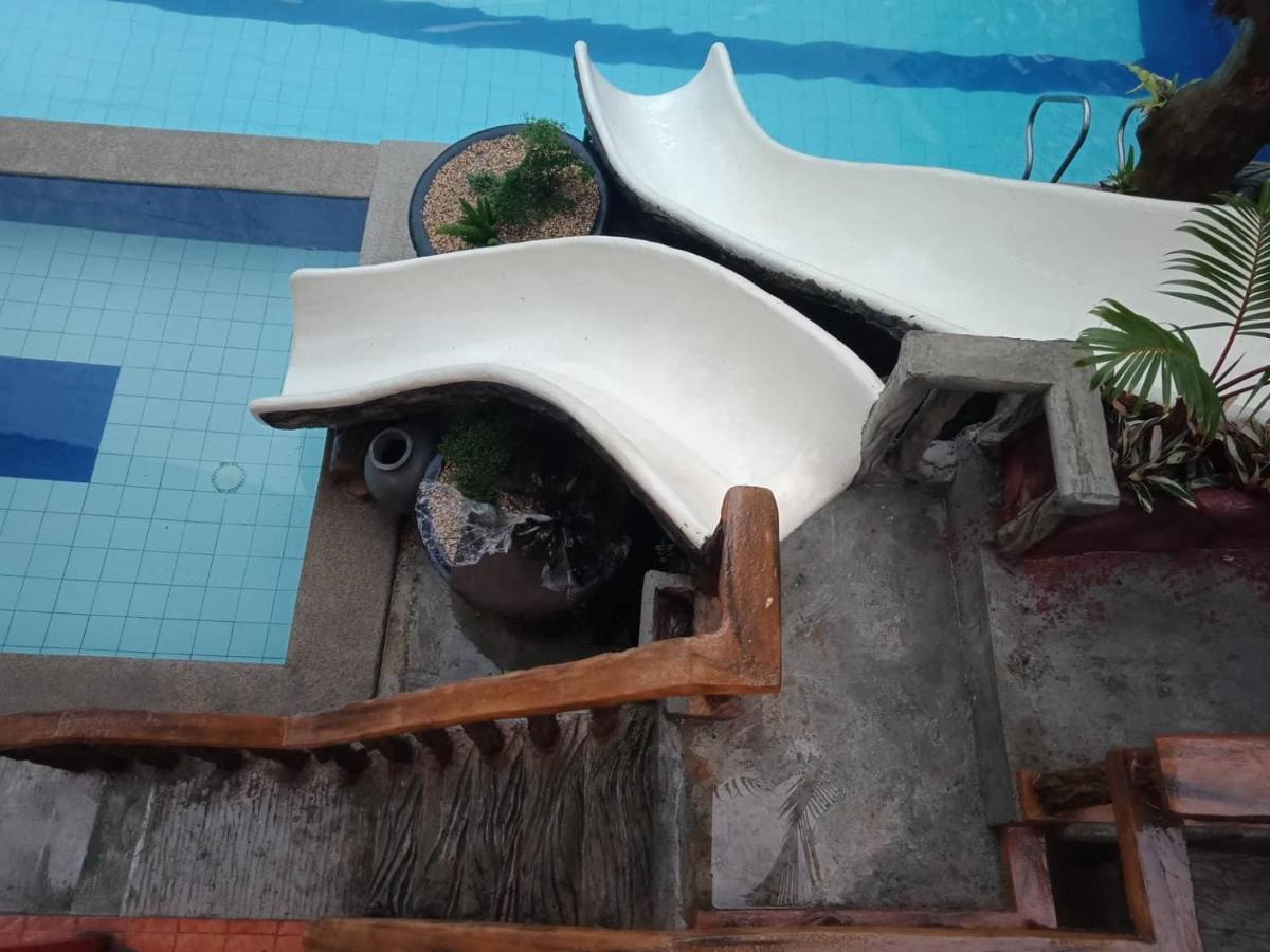 Srjo Fun Central Resort Calamba  Exterior photo