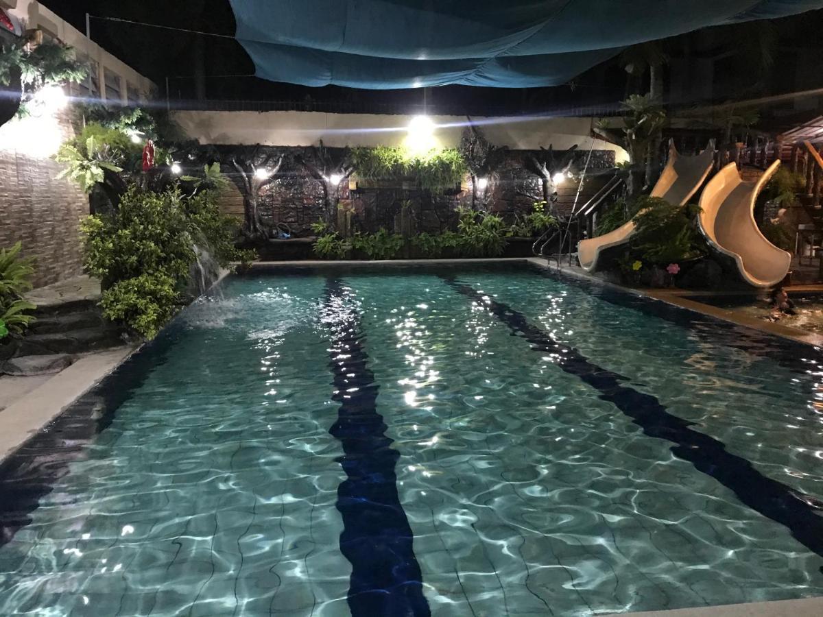 Srjo Fun Central Resort Calamba  Exterior photo